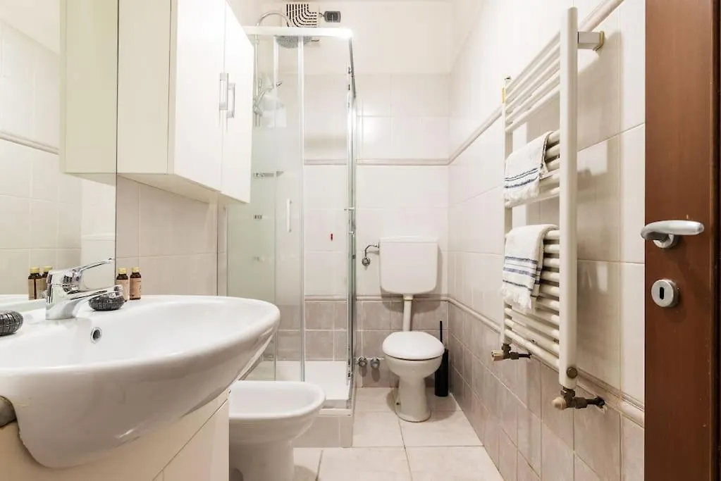 Anna E Tino Flexyrent Apartment Milan Italy